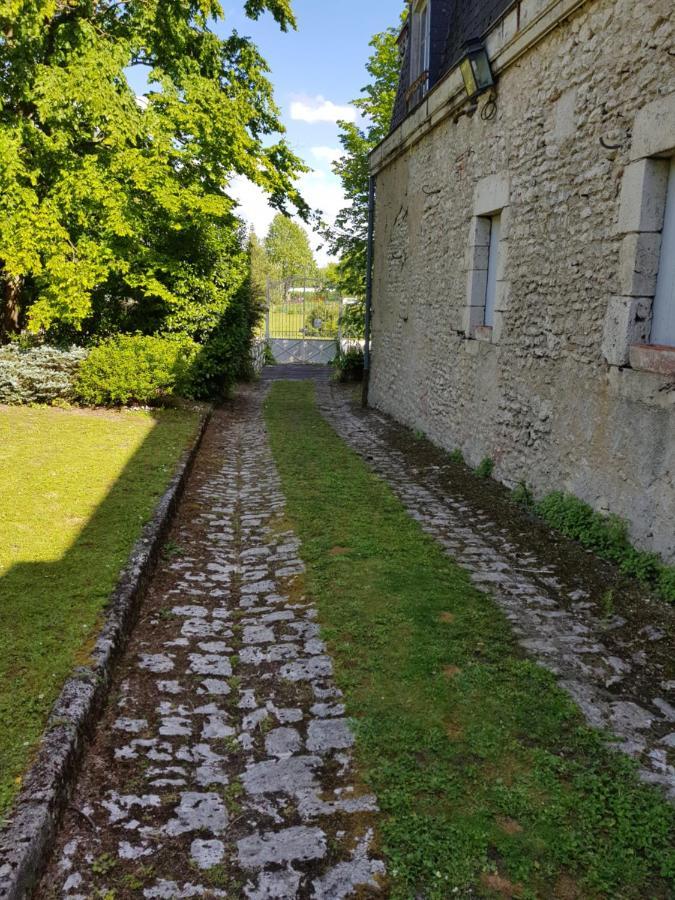 Le Cloitre Saint-Liphard Bed & Breakfast Meung-sur-Loire Exterior photo